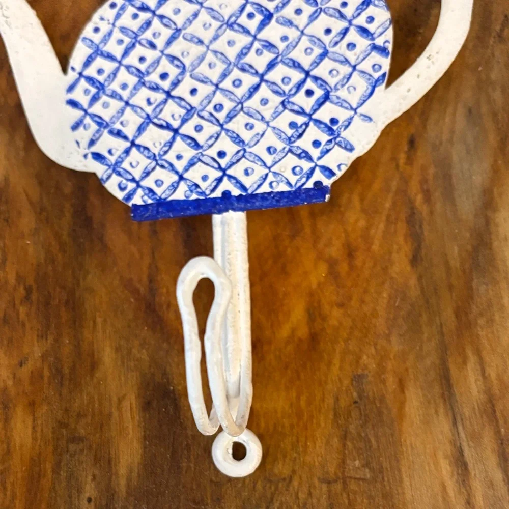Blue and White Teapot/ Coffeepot  Decorative Metal Kitchen Wall Hooks
